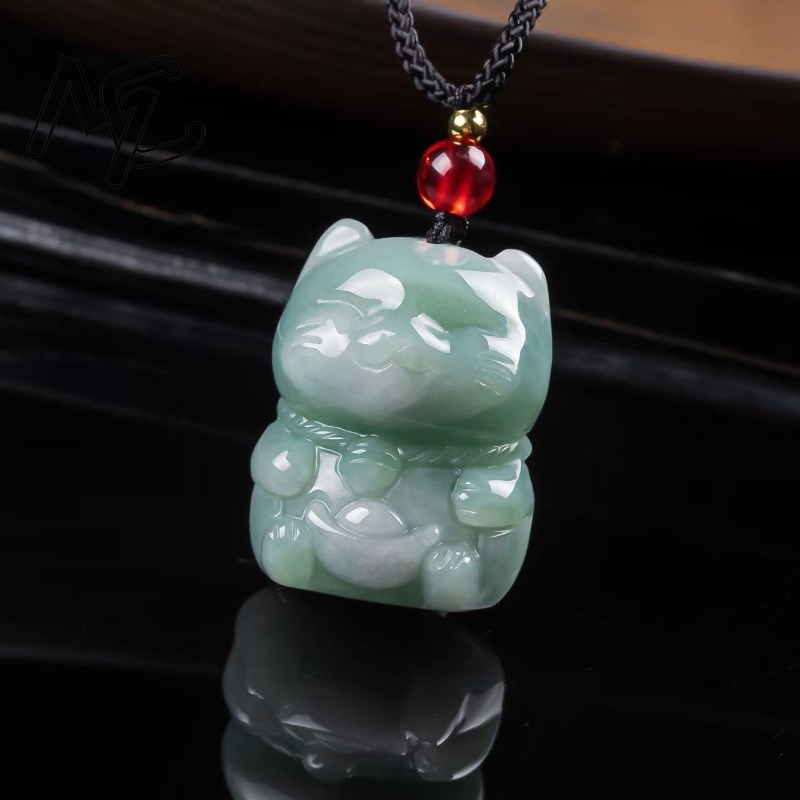 Natural Emerald Jade Lucky Cat - Women Fashion Designers recension och pris