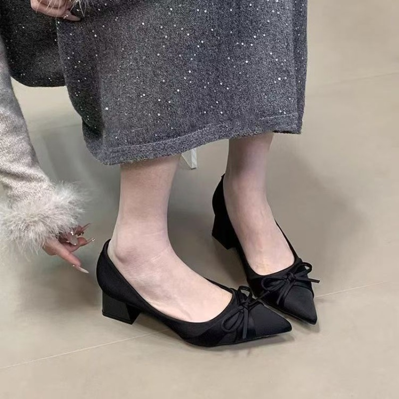 Retro Mid-length Single Shoes  - Women'S Fashion Belts recension och pris
